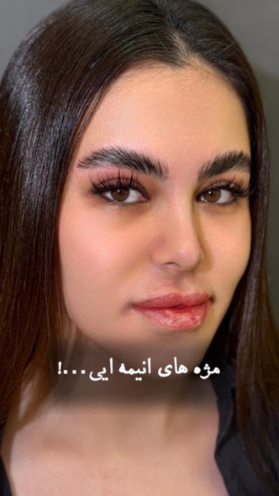 اکستنشن-مژه–انیمه-ای